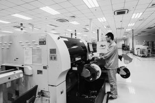 探訪智能工廠 技術(shù)開發(fā)驅(qū)動智慧顯威力，生產(chǎn)效率提升四成多